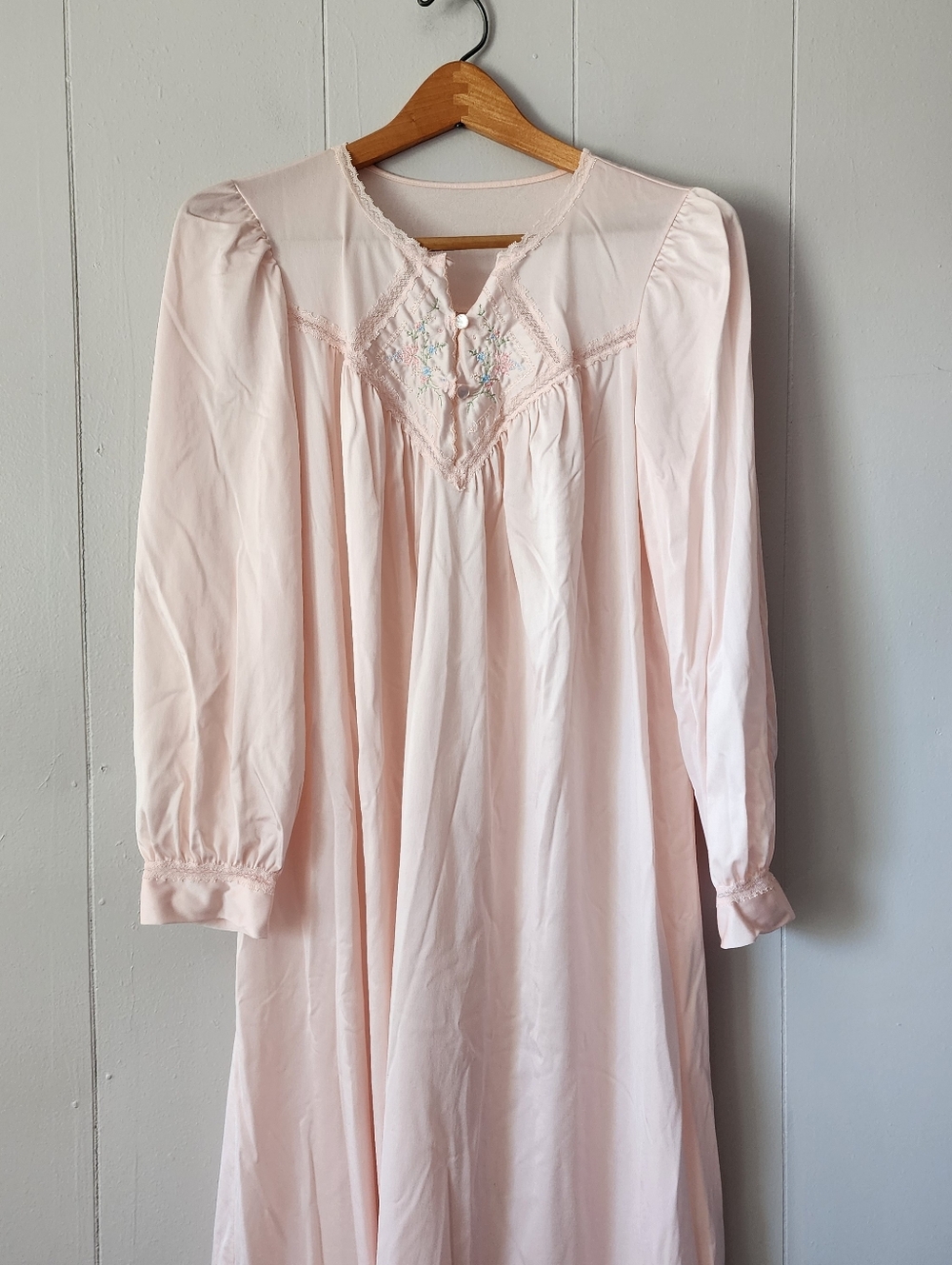 Vintage 70s Shadowline Nightgown Medium Floral Lace Trim Pink Peach Lace
